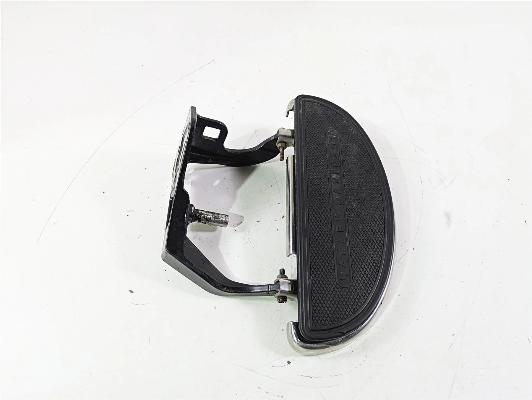 00-09 Harley Davidson Softail Right Front Floorboard 50600026
