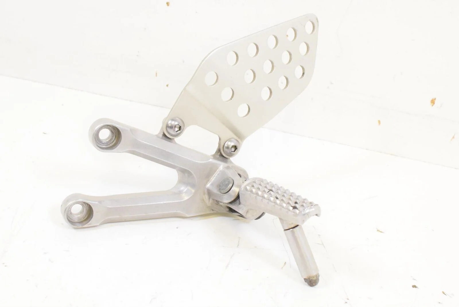 05 Honda CBR1000RR CBR1000 RR Left Rider Footpeg Foot Peg Rest 50700-MEL-000