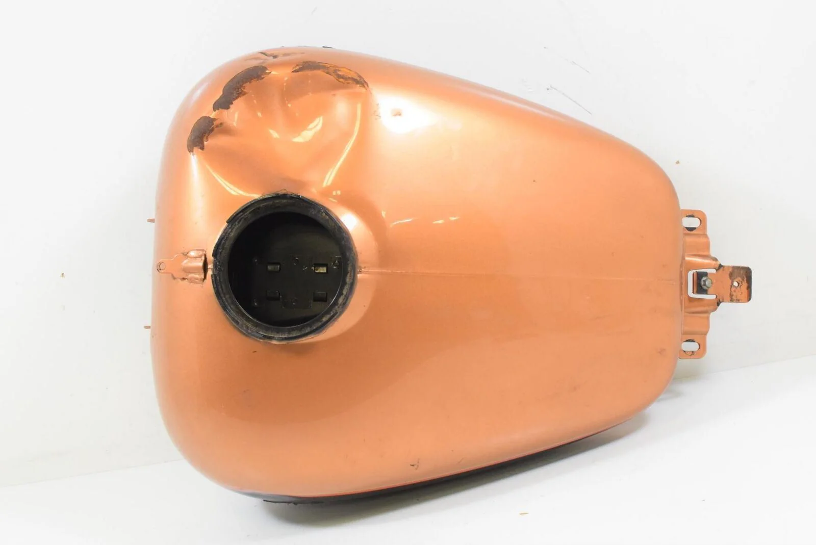 08 Harley Touring FLHTCU Electra Glide UC Fuel Gas Petrol Tank DENTED 61356-08 - Image 5