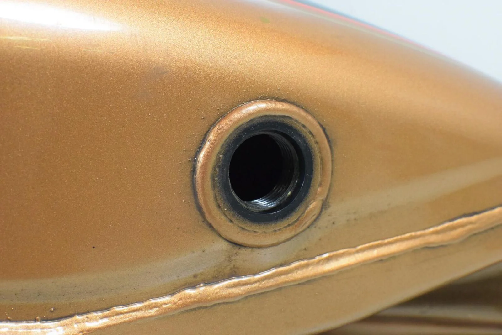 08 Harley Touring FLHTCU Electra Glide UC Fuel Gas Petrol Tank DENTED 61356-08 - Image 7