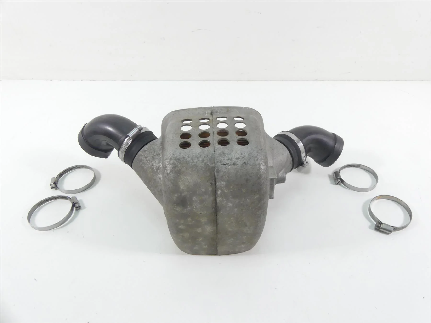 1978 BMW R100 S (2474) Air Box Cover Housing Tubes Intake Set 1253719 1253722 - Image 5
