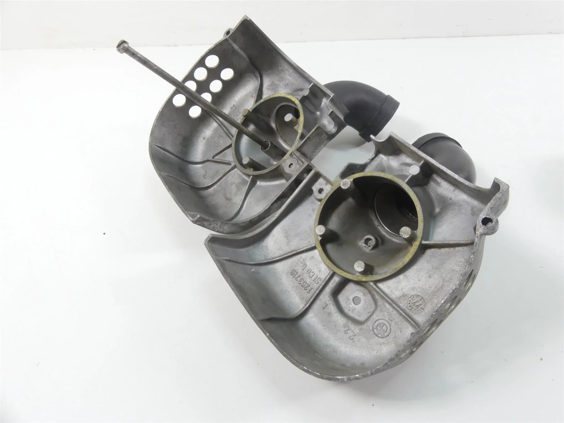 1978 BMW R100 S (2474) Air Box Cover Housing Tubes Intake Set 1253719 1253722 - Image 9