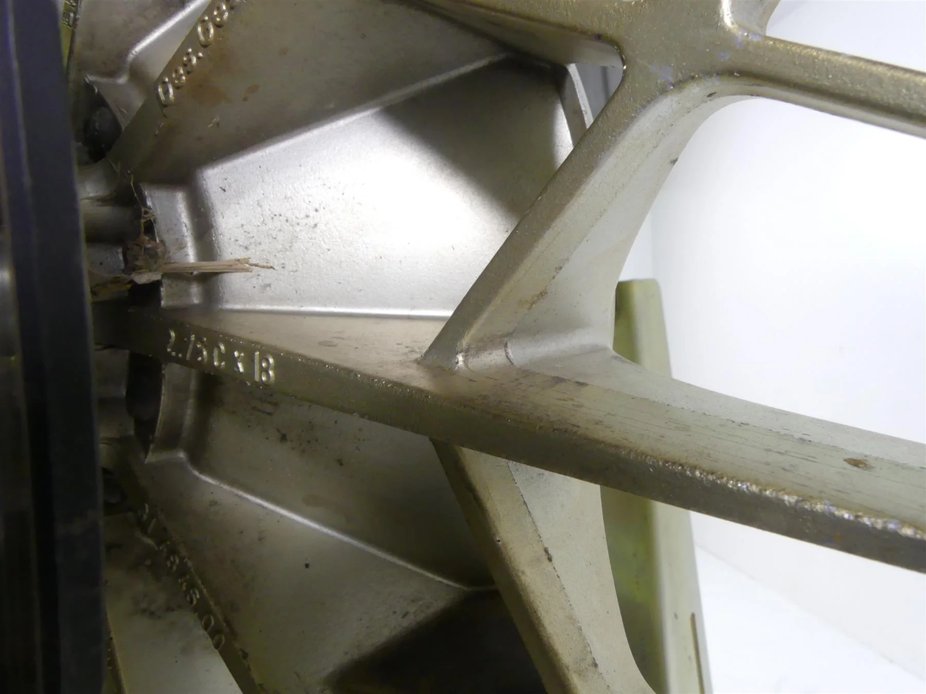 1978 BMW R100 S (2474) Rear Straight Wheel Rim Cast 18x2.75 36311242734 - Image 3