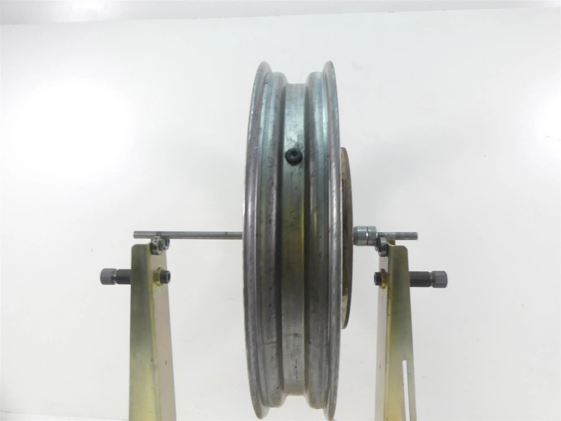 1978 BMW R100 S (2474) Rear Straight Wheel Rim Cast 18x2.75 36311242734 - Image 5