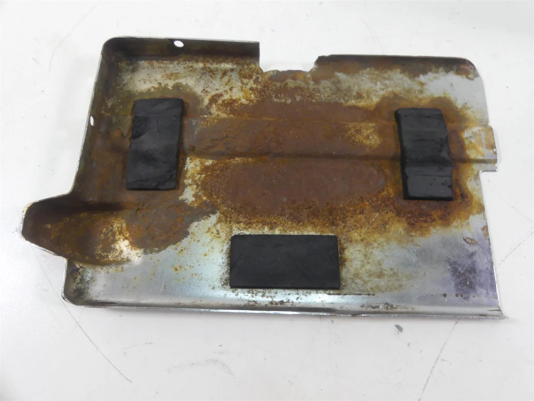 1978 Harley XLH1000 Sportster Ironhead Battery Holder Bracket Cover 66379-67 - Image 11