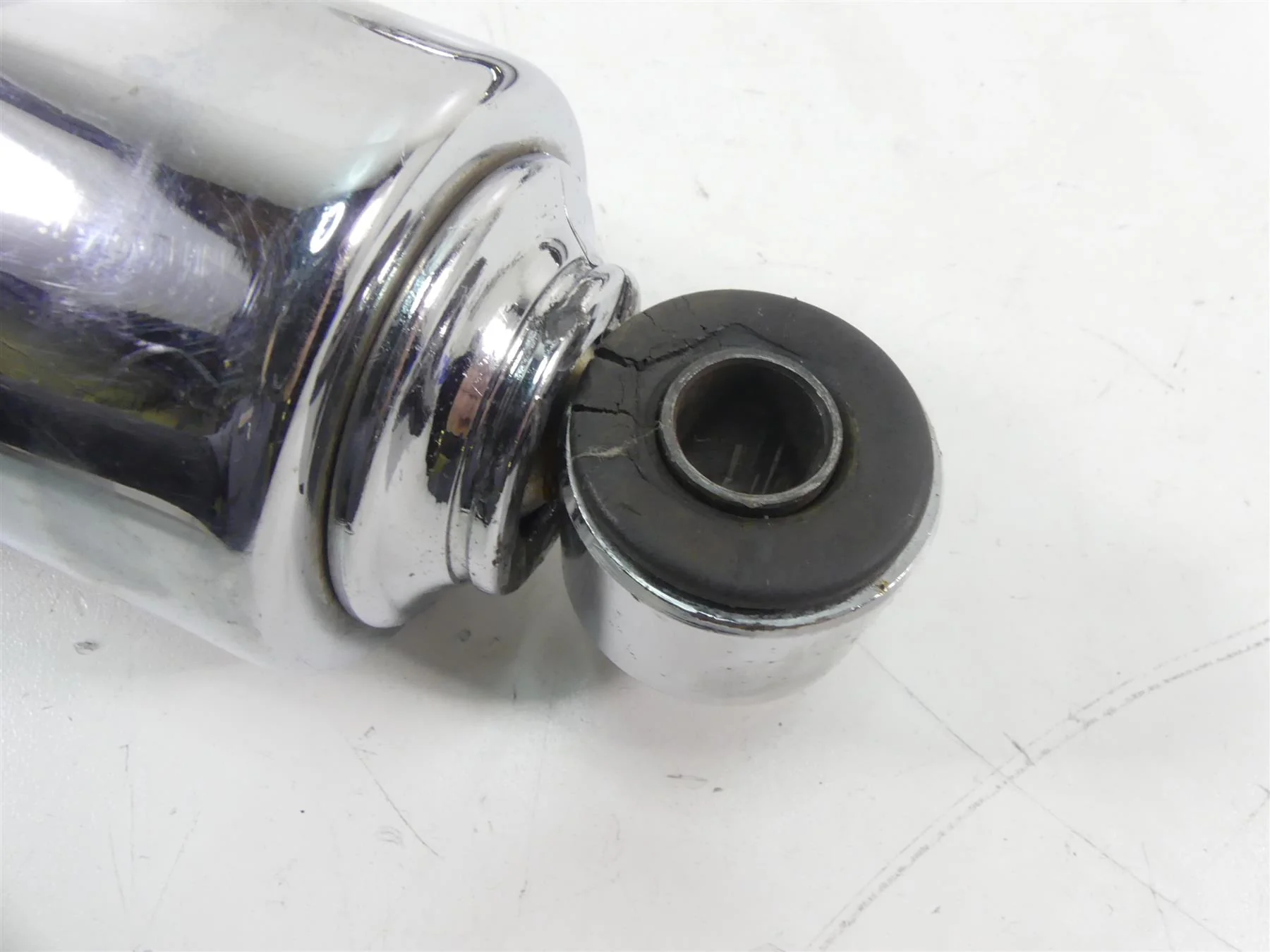 1978 Harley XLH1000 Sportster Ironhead Rear 13.75" Damper Shocks 54490-78 - Image 4