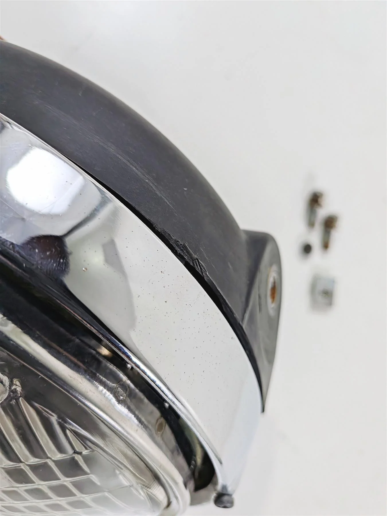 1978 Suzuki GS550 E Headlight Head Light Lamp Lens 35100-45600 35100-45601 - Image 5