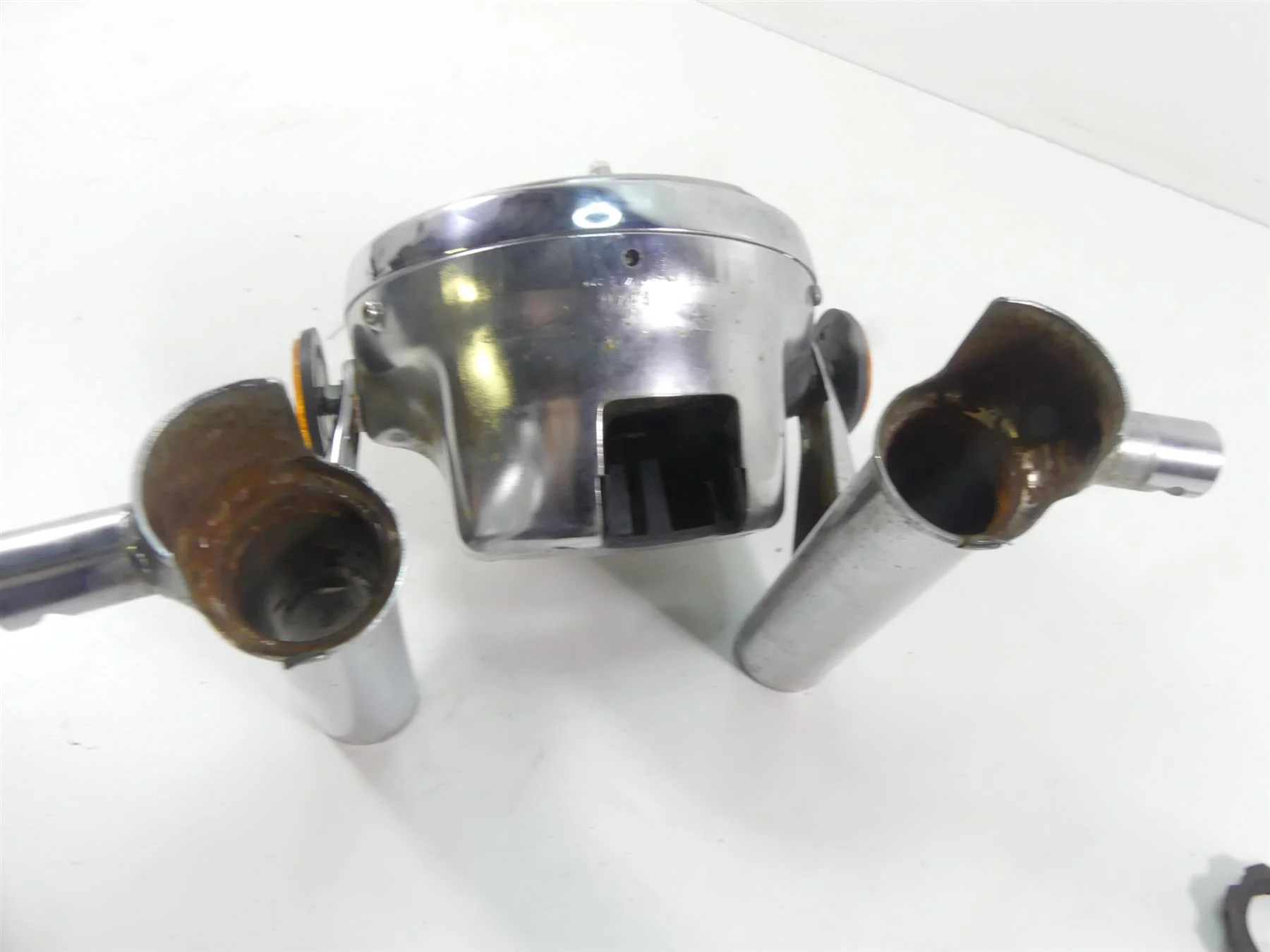 1980 Honda CB750C Custom Headlight Head Light & Mounts 61301-461- 61301-460-000 - Image 7