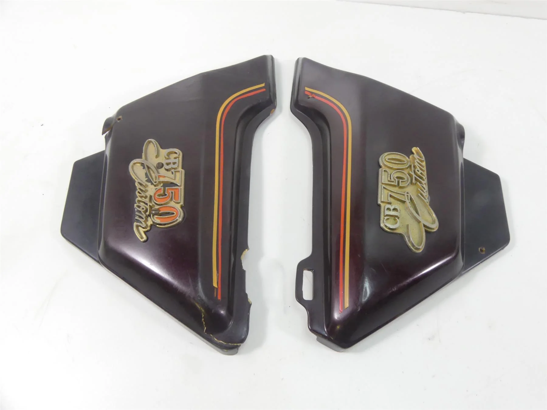 1980 Honda CB750C Custom Left Right Side Cover Emblem Set  83610-425-730ZA - Image 3