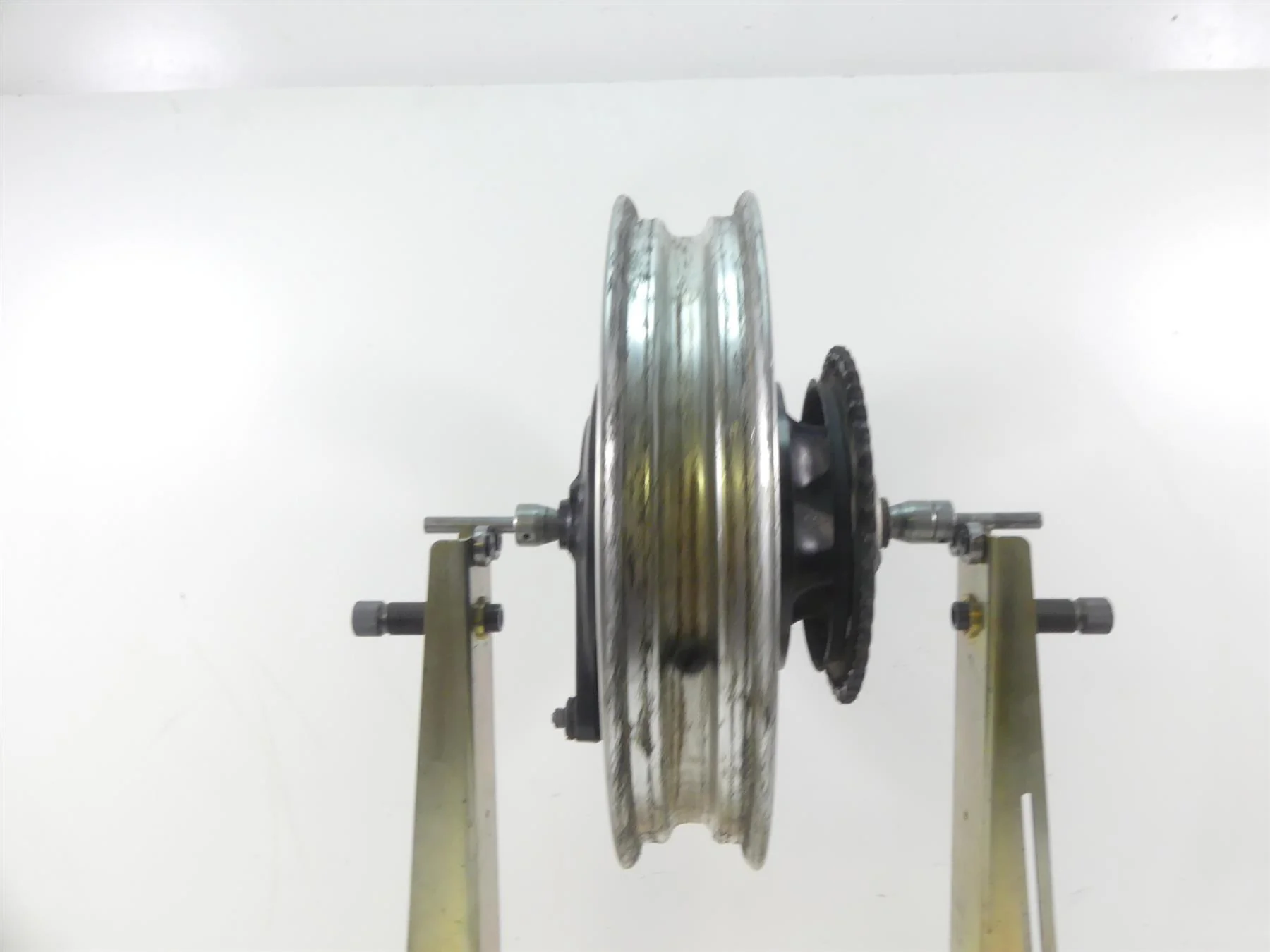 1980 Honda CB750C Custom Rear Straight 18x2.5 Wheel Rim 42650-460-670 - Image 6