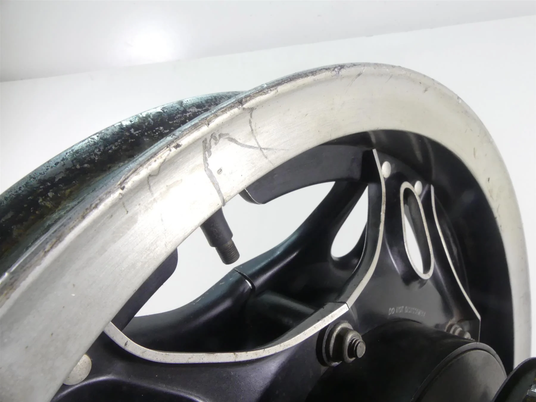 1980 Honda CB750C Custom Rear Straight 18x2.5 Wheel Rim 42650-460-670 - Image 9