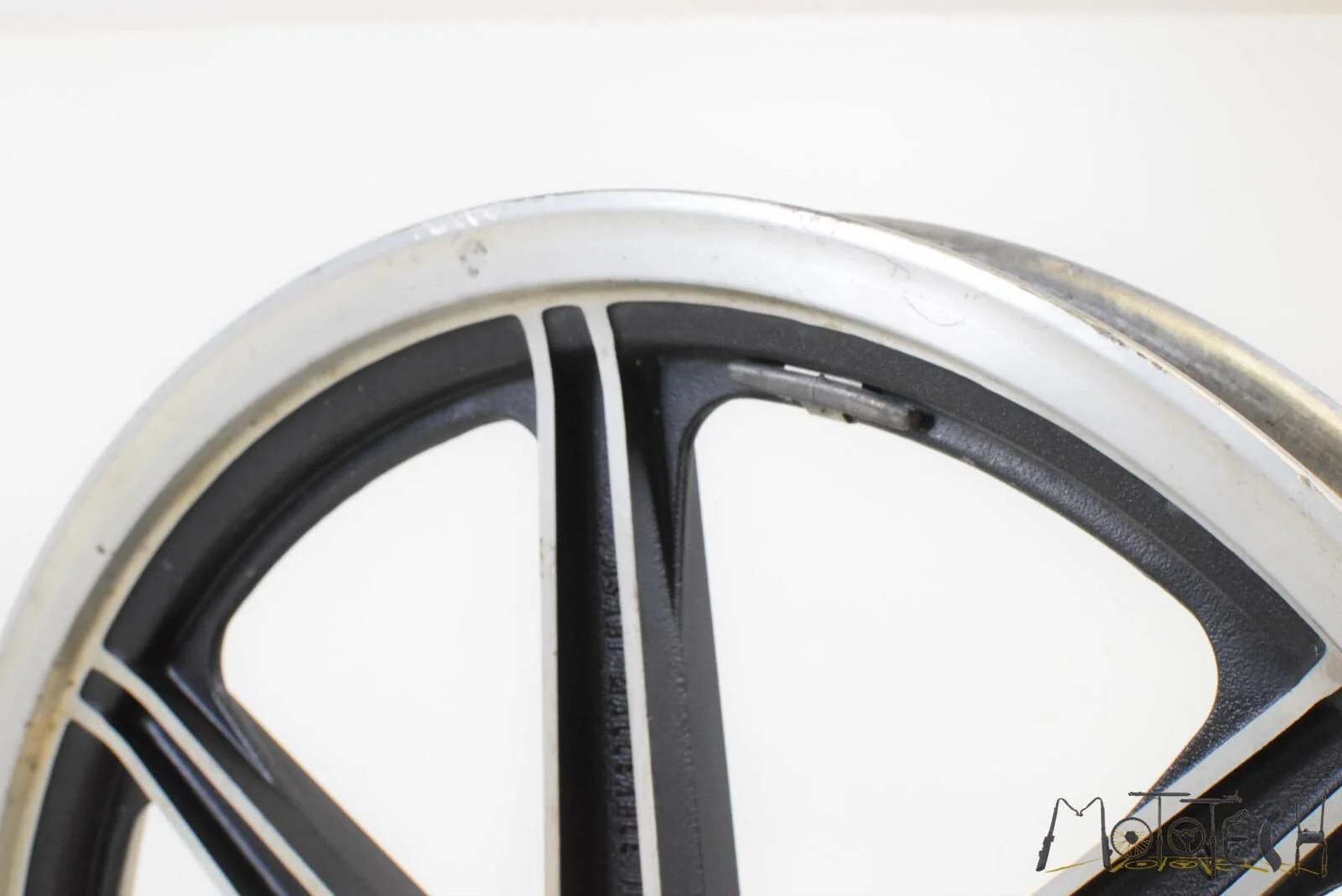 1980 Yamaha XS1100SG XS1100 SG Front 19x1.85 Wheel Rim STRAIGHT 5MT-25398-00-00 - Image 5