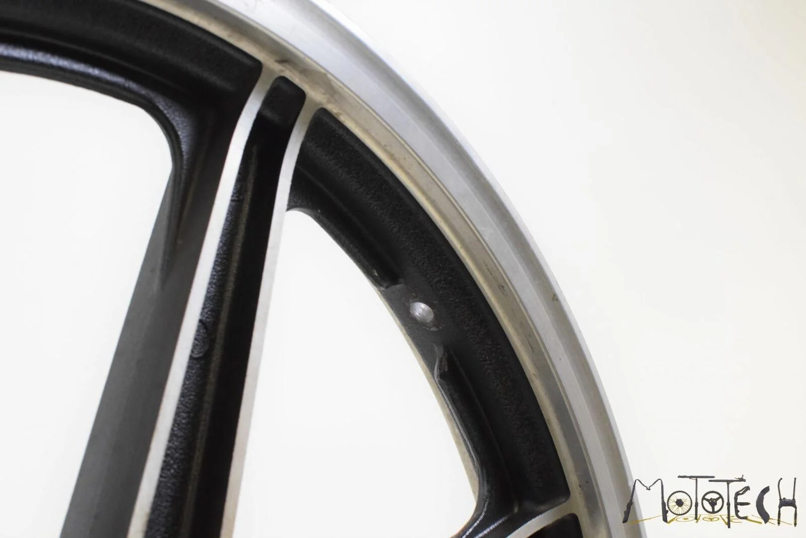 1980 Yamaha XS1100SG XS1100 SG Front 19x1.85 Wheel Rim STRAIGHT 5MT-25398-00-00 - Image 7