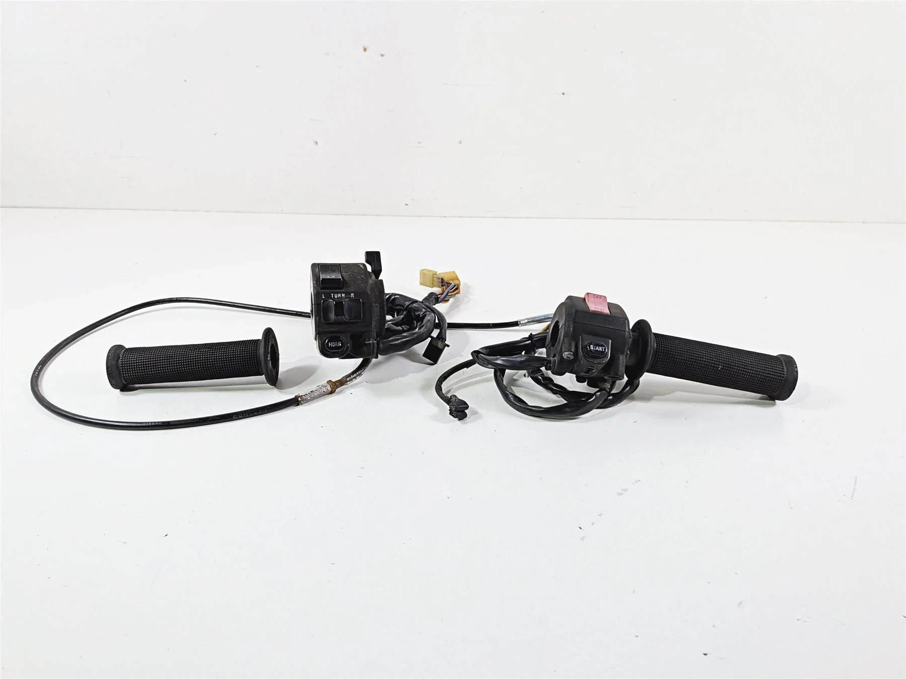 1989 Kawasaki VN750 Vulcan Left Right Hand Control Switch 46091-1372 46091-1514 - Image 2