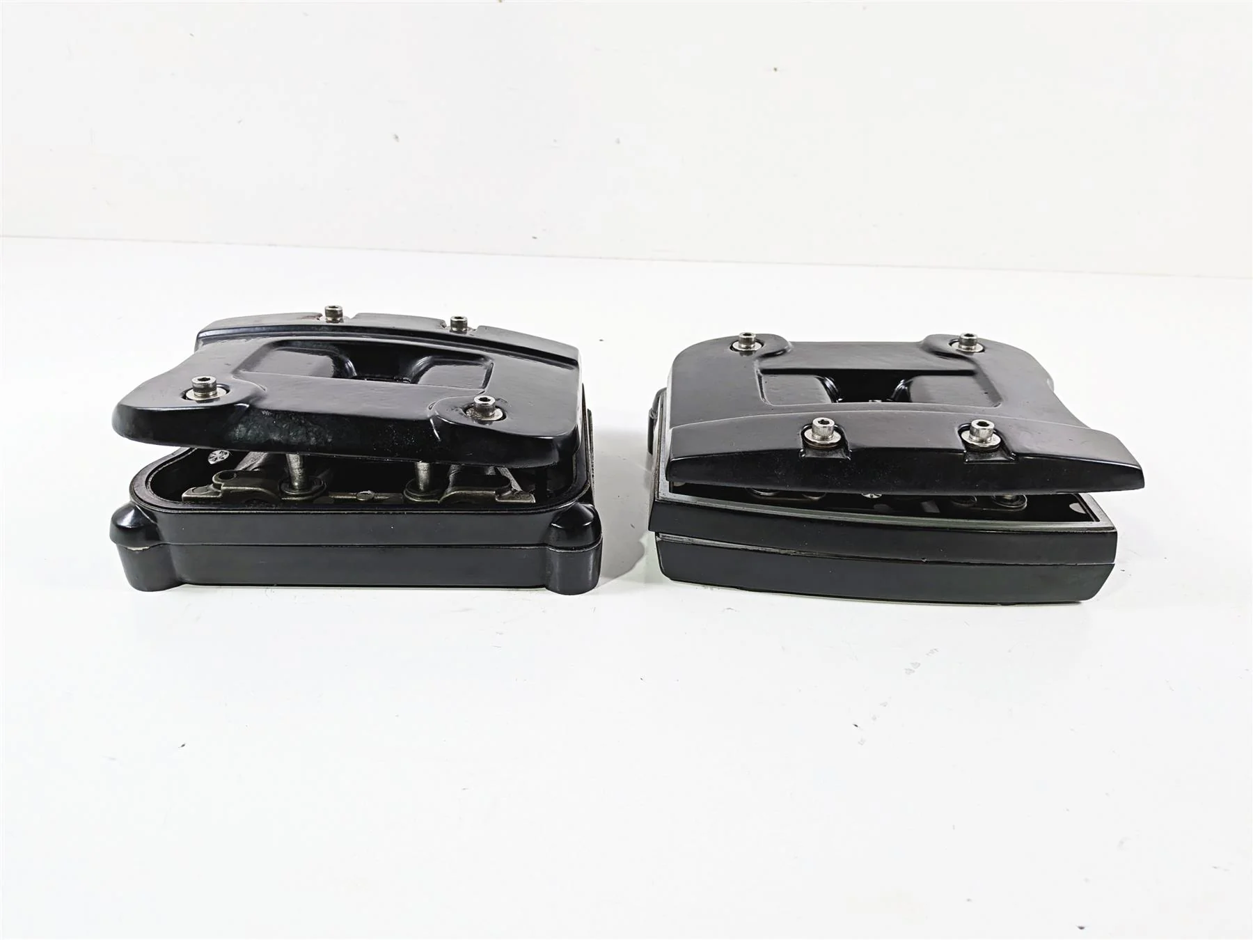 1990 Harley Touring FLHTC Electra Glide Black Rocker Box Valve Covers 17507-85 - Image 10