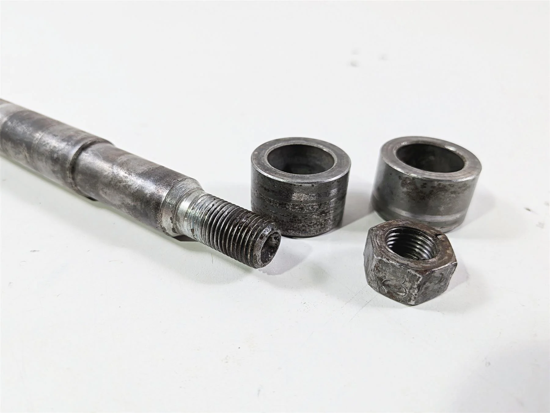 1990 Harley Touring FLHTC Electra Glide Front Wheel Spindle Axle 3/4" 43346-83B - Image 6
