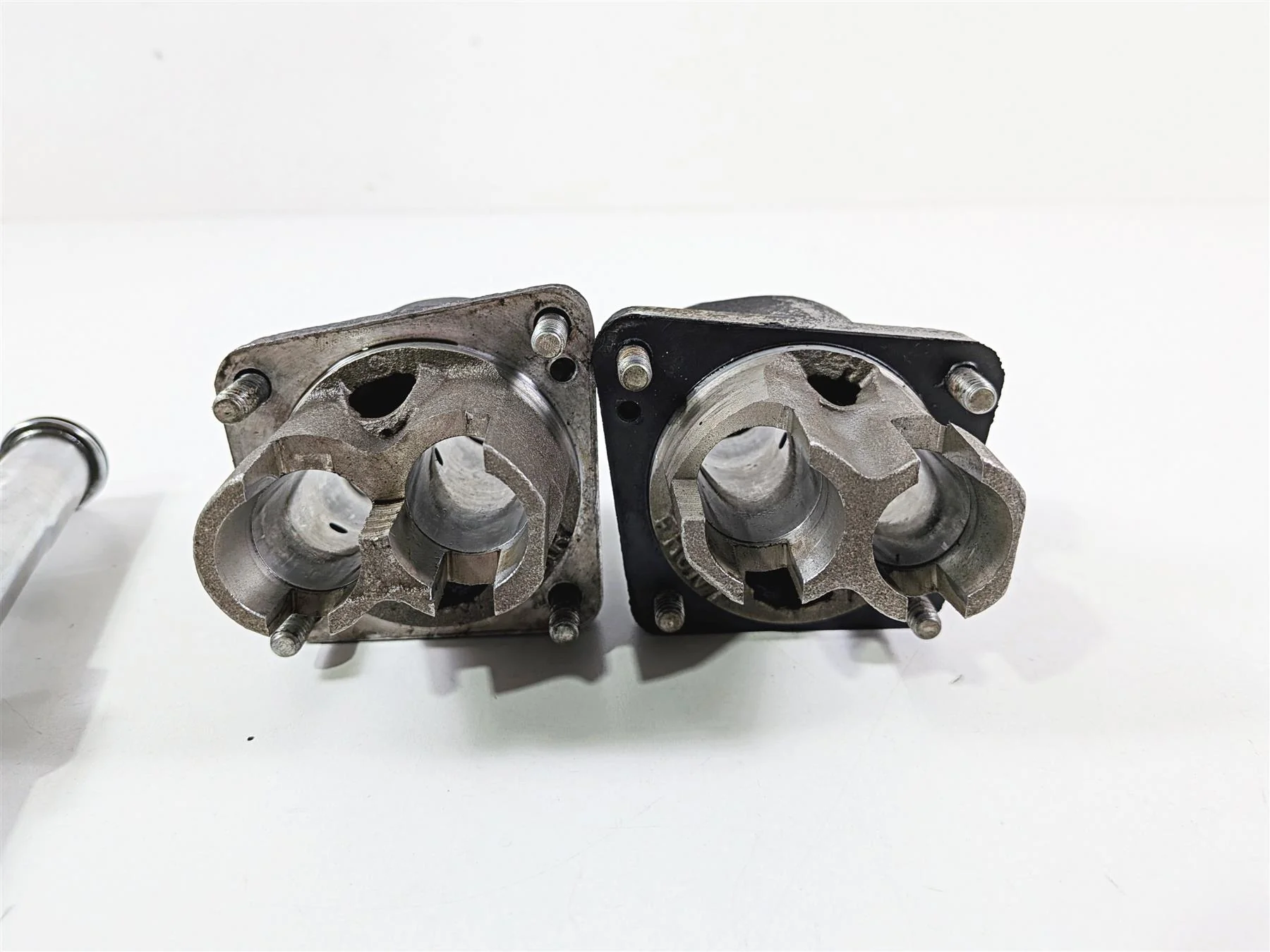 1990 Harley Touring FLHTC Electra Glide Push Rod Tapped Guide Covers 18540-83C - Image 10