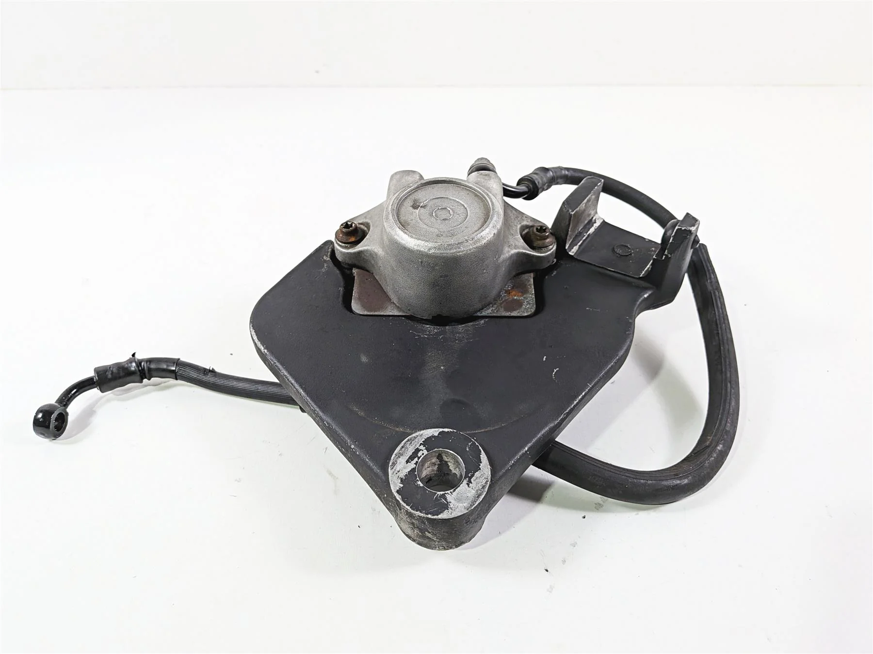 1990 Harley Touring FLHTC Electra Glide Rear Brake Caliper & Bracket 44050-87 - Image 4