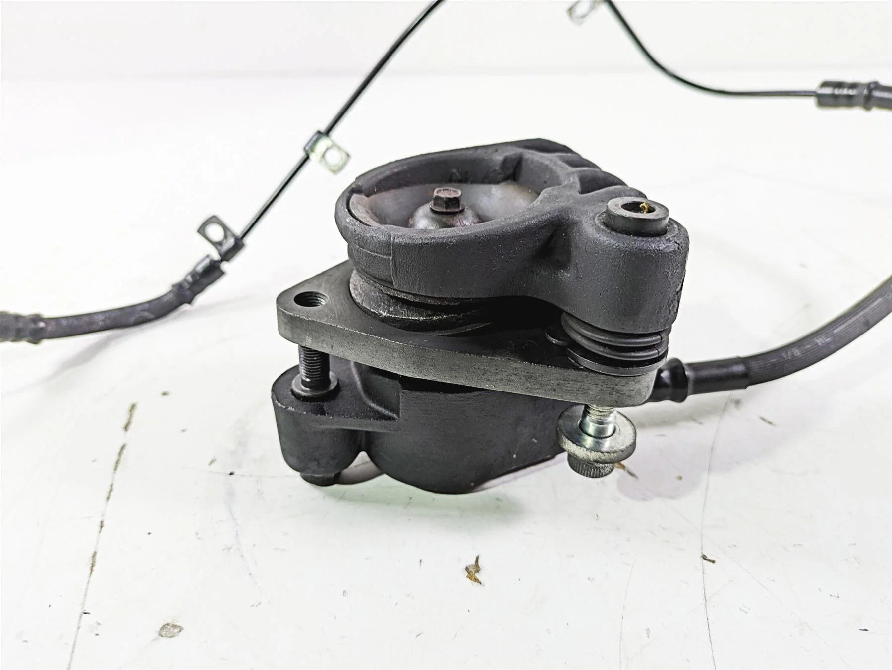 1992 Harley FLSTC Softail Heritage Front Brake Caliper + Line 44046-84B - Image 10