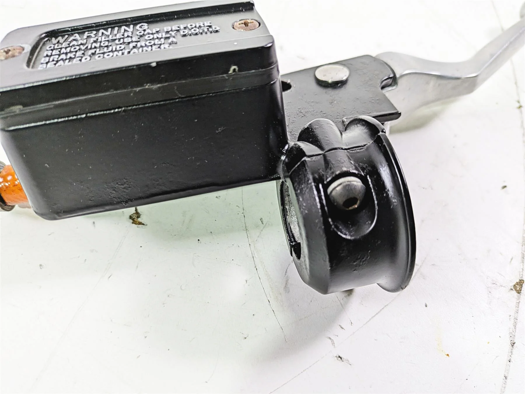 1992 Harley FLSTC Softail Heritage Front Brake Master Cylinder 5/8" 45019-85A - Image 8