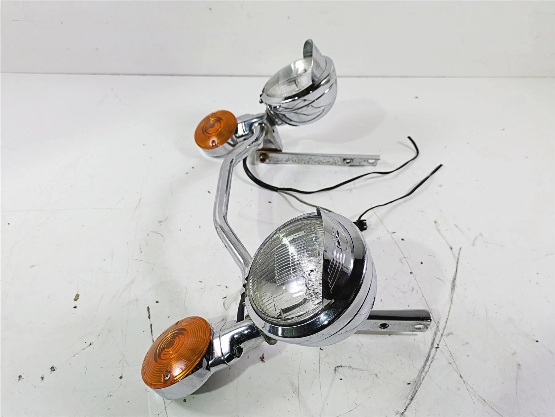 1992 Harley FLSTC Softail Heritage Front Spot Light & Blinker Set 58082-87 - Image 2