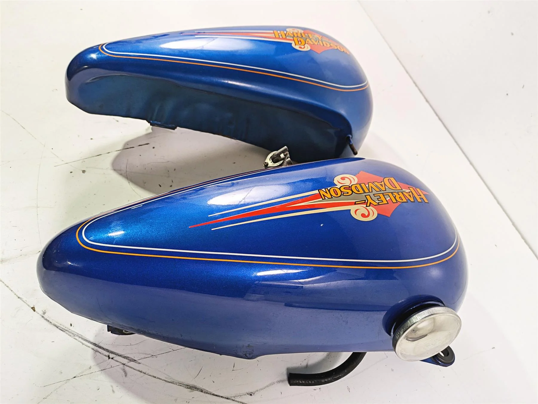 1992 Harley FLSTC Softail Heritage Fuel Gas Petrol Tank & Petcock -Read 61218-85 - Image 3
