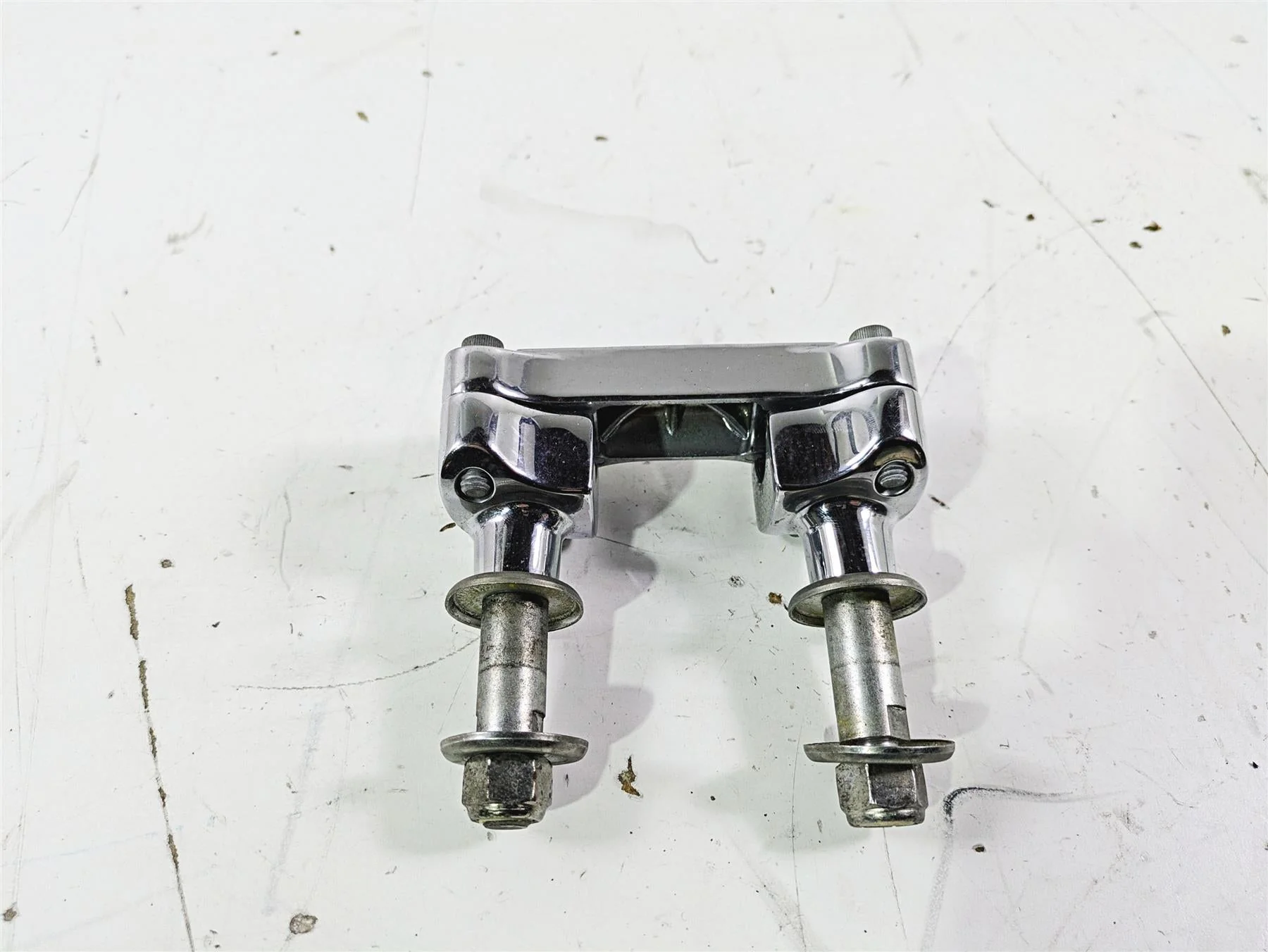 1992 Harley FLSTC Softail Heritage Handlebar Holder Riser Set 56567-86B - Image 3