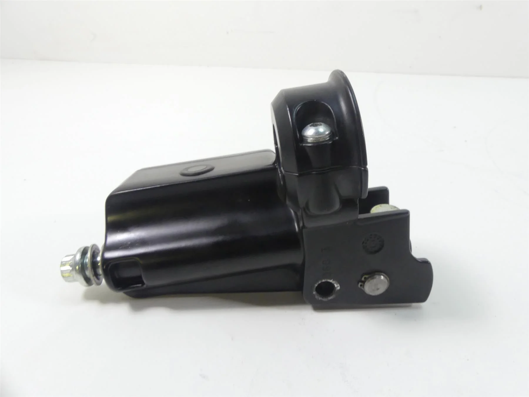 1993 Harley FXSTS Softail Springer Front Brake Master Cylinder 5/8 45019-93 - Image 5