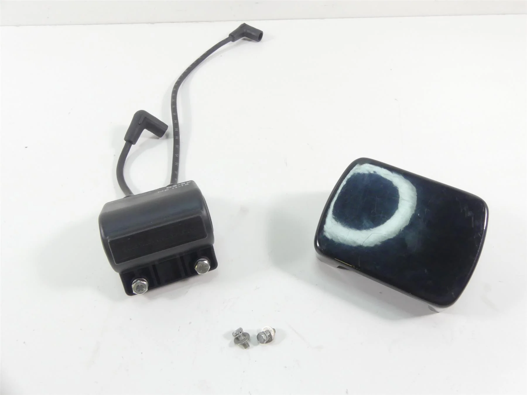 1993 Harley FXSTS Softail Springer Ignition Coil Coils Set + Cover 31614-83A