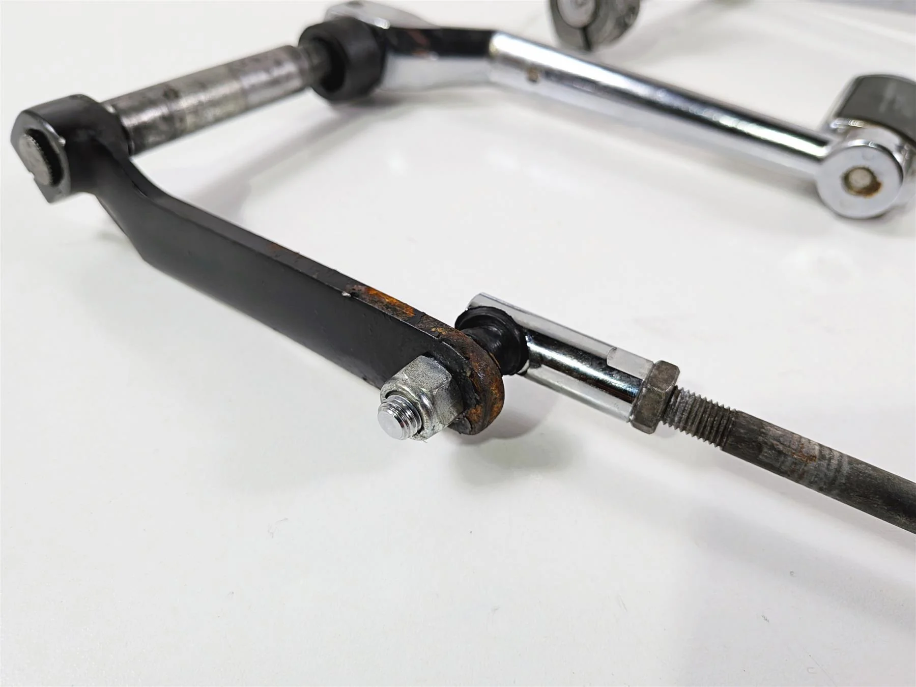 1993 Harley Touring FLHTCU Electra Glide Chrome Shifter & Brake Pedal 33895-82E - Image 8