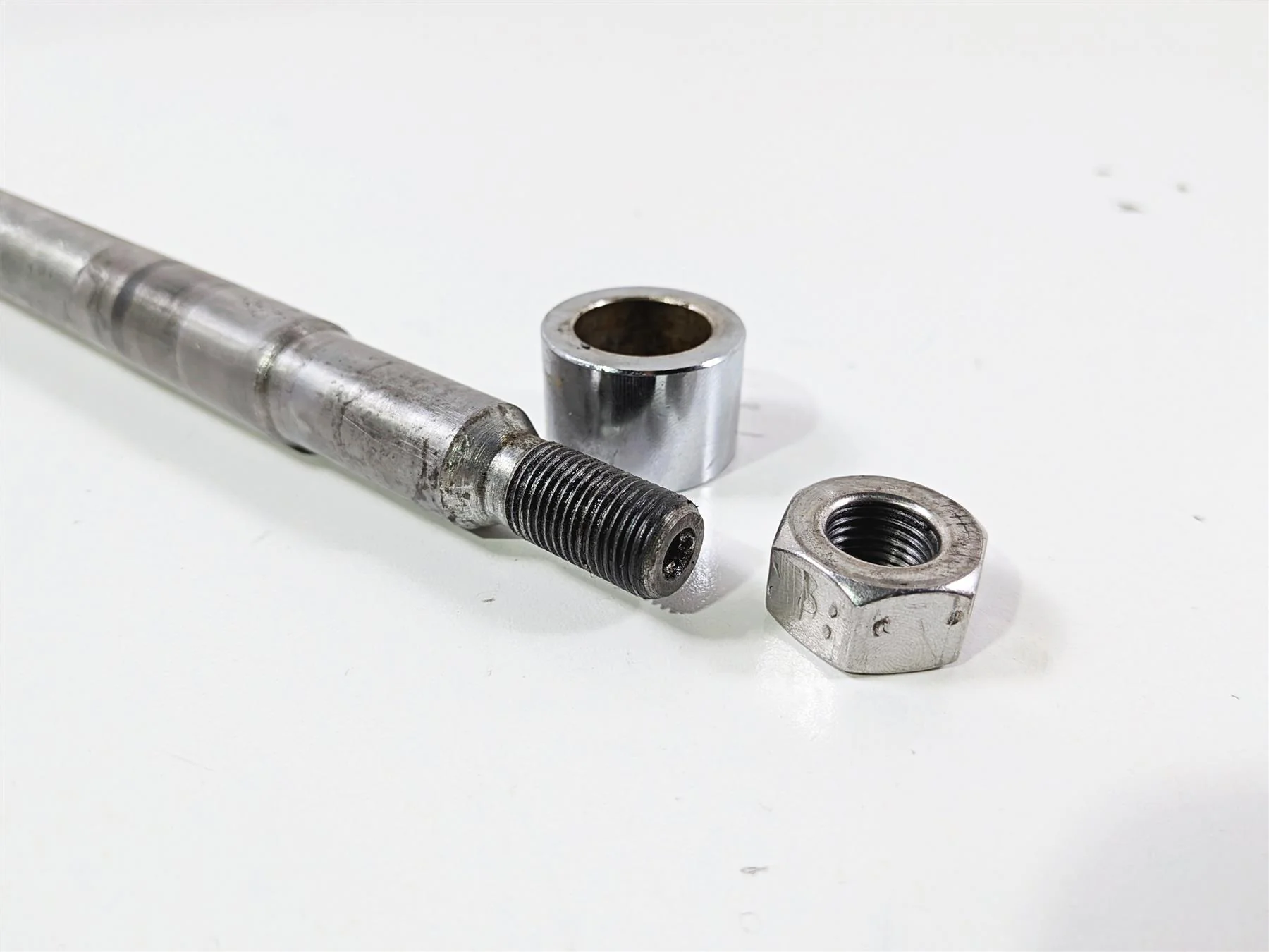 1993 Harley Touring FLHTCU Electra Glide Front Wheel Spindle Axle 3/4" 43346-83B - Image 8
