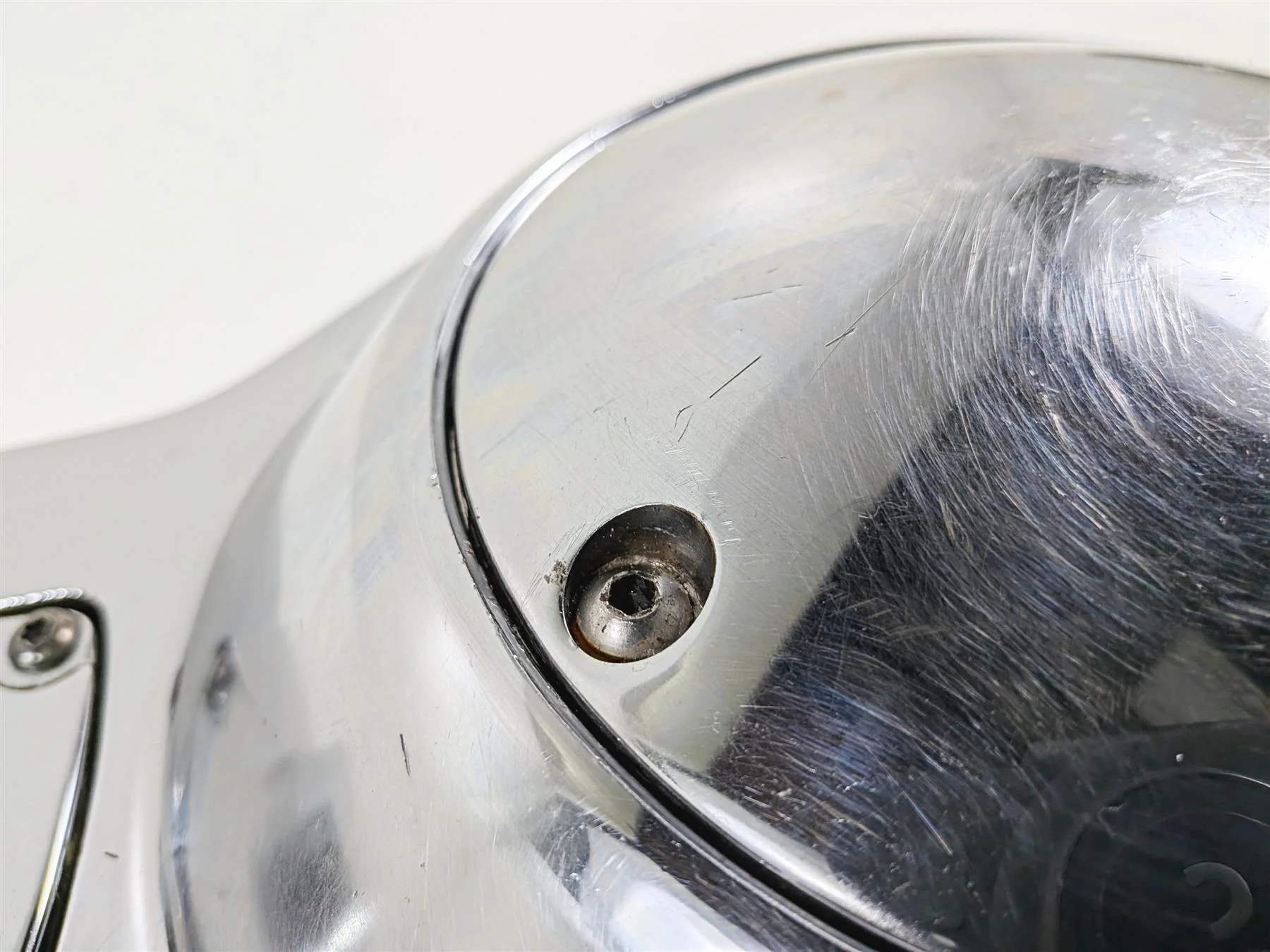 1993 Harley Touring FLHTCU Electra Glide Outer Primary Drive Cover 60606-89 - Image 10