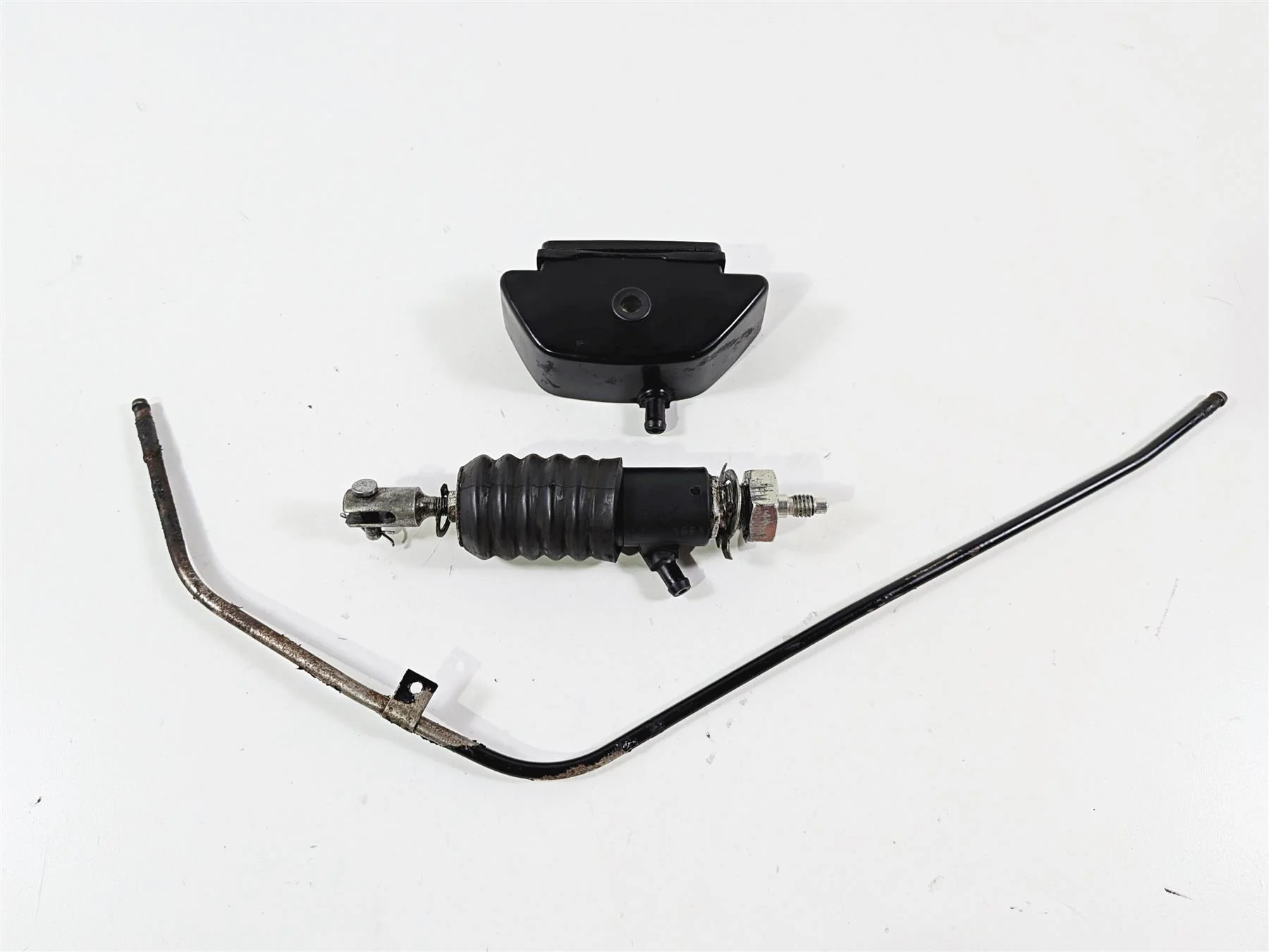 1993 Harley Touring FLHTCU Electra Glide Rear Brake Master Cylinder 41755-92A - Image 11