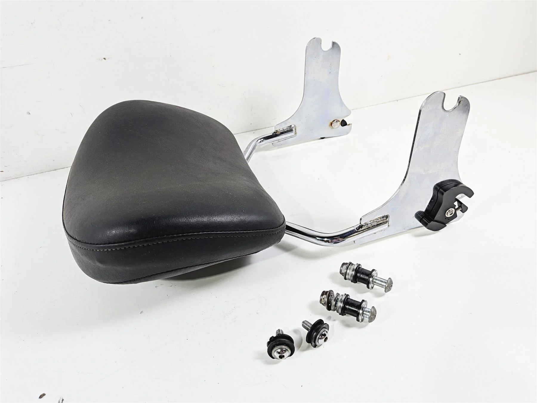 1993 Harley Touring FLHTCU Electra Glide Rear Passenger Sissy Bar Back Rest