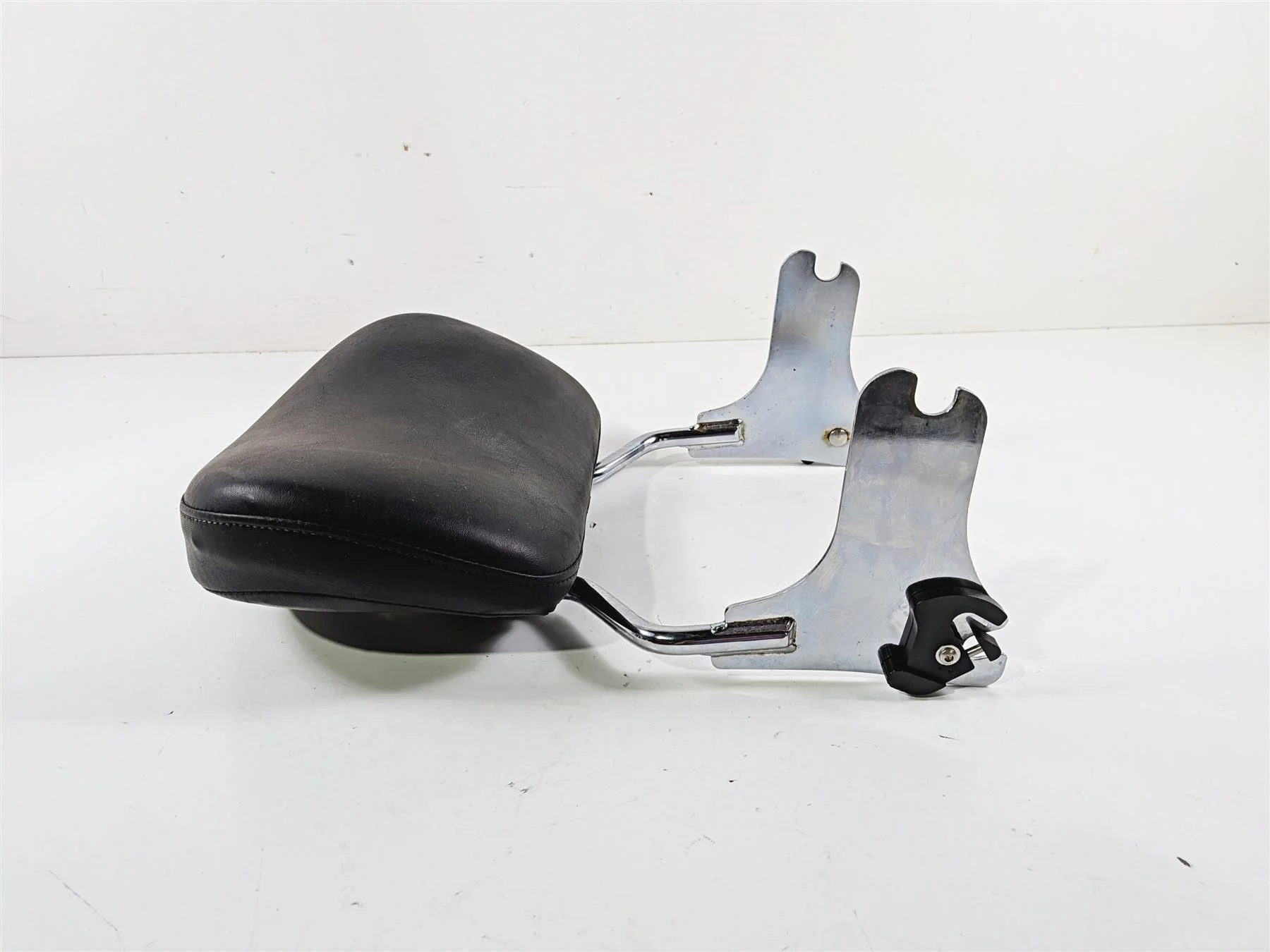 1993 Harley Touring FLHTCU Electra Glide Rear Passenger Sissy Bar Back Rest - Image 4