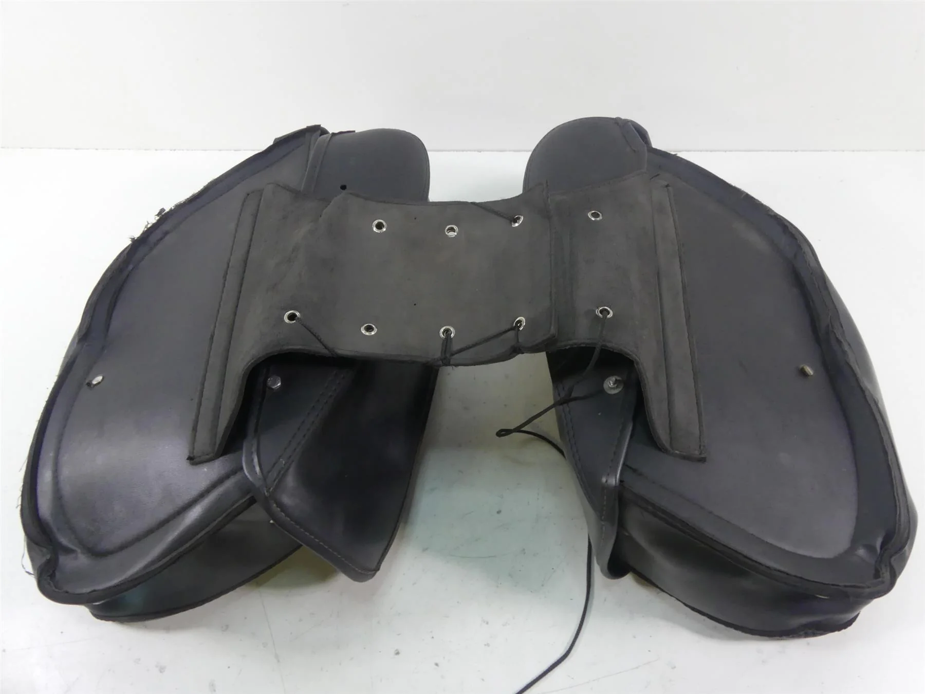 1995 Harley Dyna FXDL Low Rider Aftermarked Saddlebag Saddle Bag Set - Image 11
