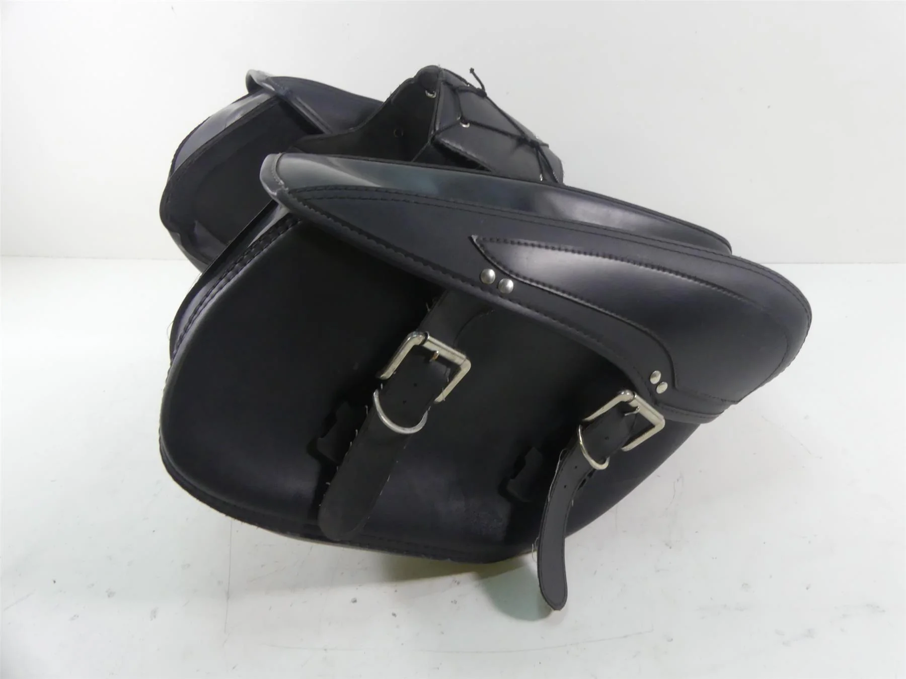 1995 Harley Dyna FXDL Low Rider Aftermarked Saddlebag Saddle Bag Set - Image 4