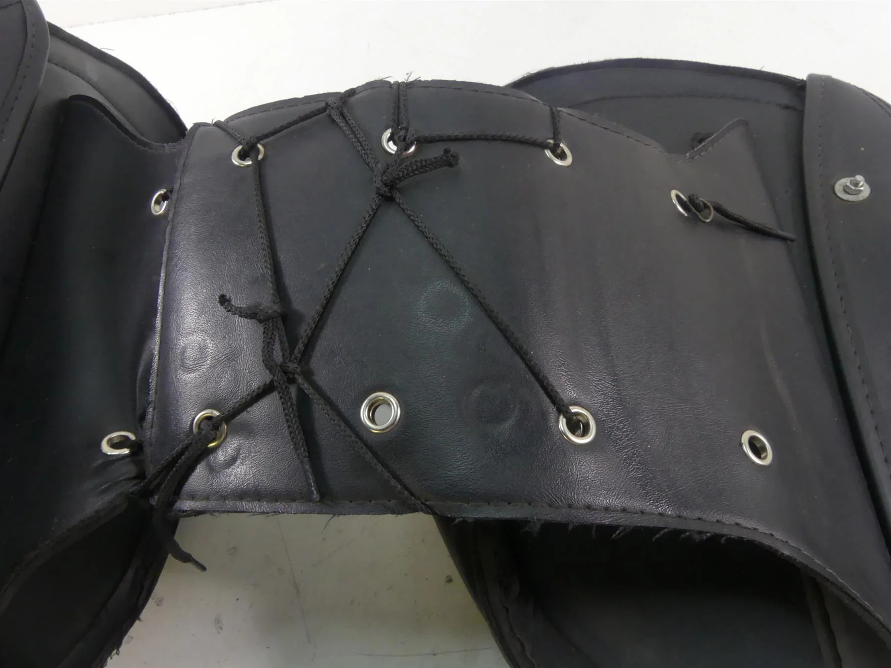 1995 Harley Dyna FXDL Low Rider Aftermarked Saddlebag Saddle Bag Set - Image 8
