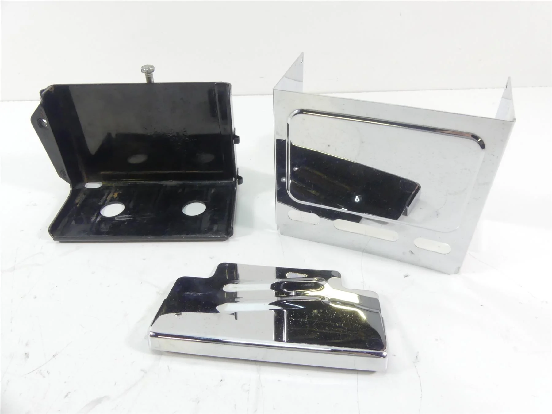 1995 Harley Dyna FXDL Low Rider Electrical Battery Chrome Cover Carrier 66347-91 - Image 7