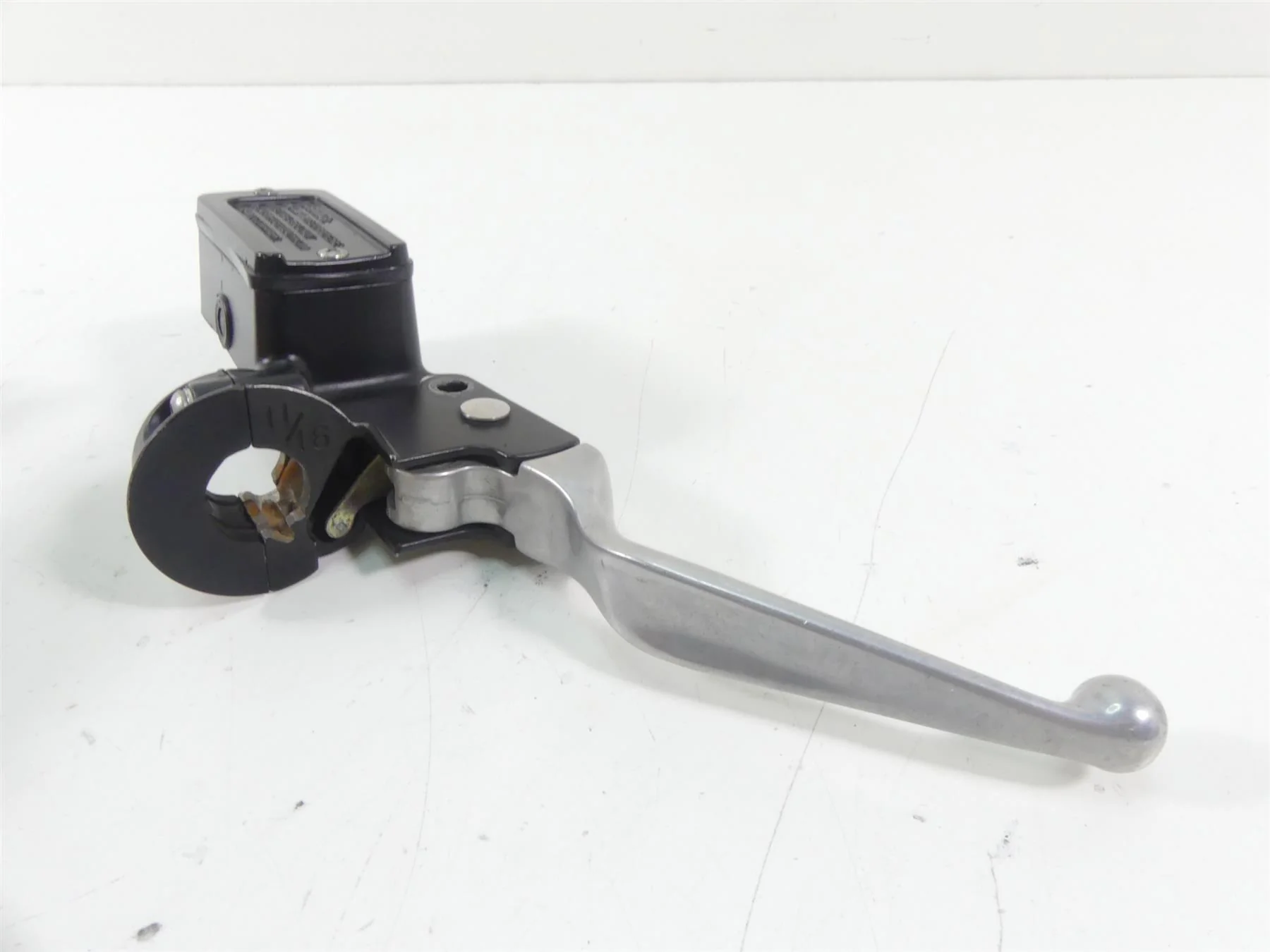 1995 Harley Dyna FXDL Low Rider Front Brake Master Cylinder Dual 11/16 45013-93 - Image 3