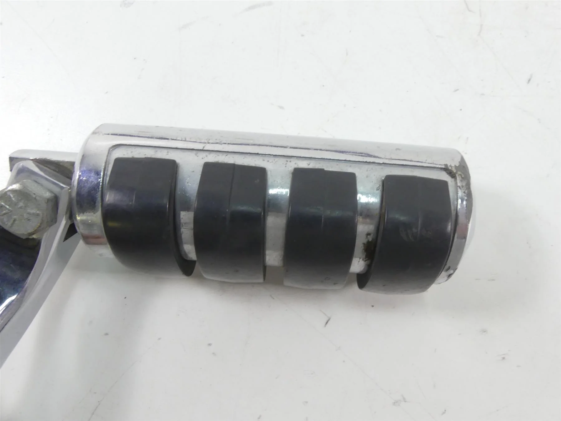 1995 Harley Dyna FXDL Low Rider Rear Passenger Footpeg Set 52740-94 52742-94 - Image 9