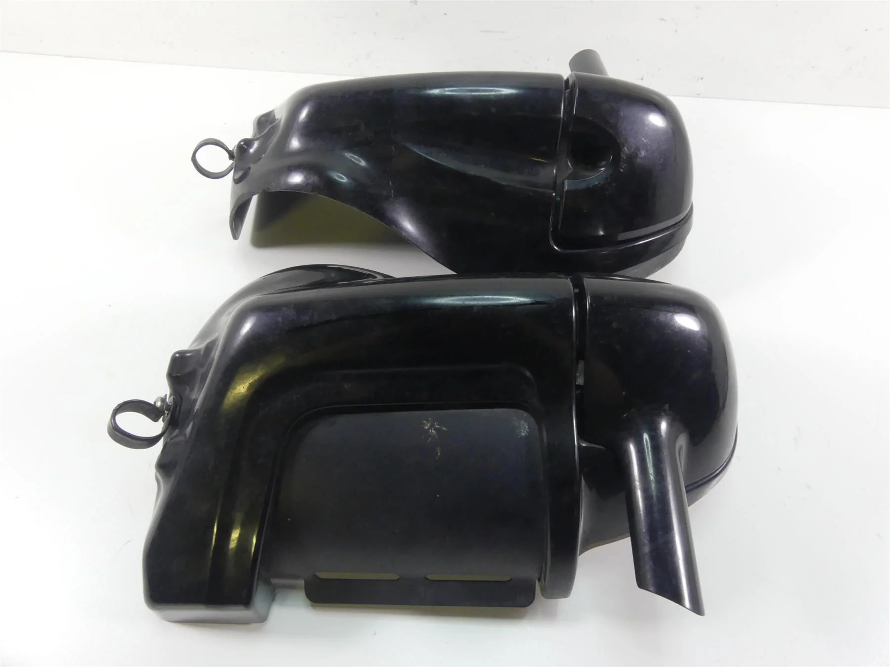 1995 Harley Touring FLHTCU Electra Glide Lower Leg Fairing Cover Set 58683-89B - Image 2