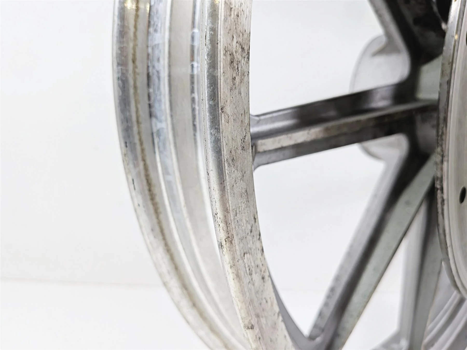 1995 Harley XL883 Sportster Hugger 9 Spoke Front Wheel Rim 19x2.15 43338-83 - Image 11