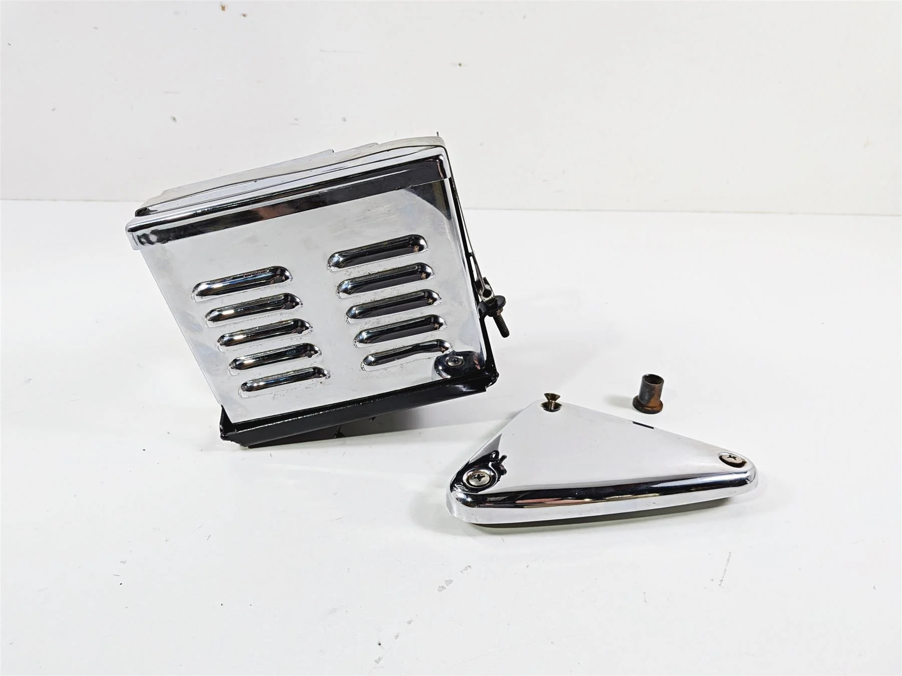 1995 Harley XL883 Sportster Hugger Battery Holder, Cover & Triangle 66194-94A