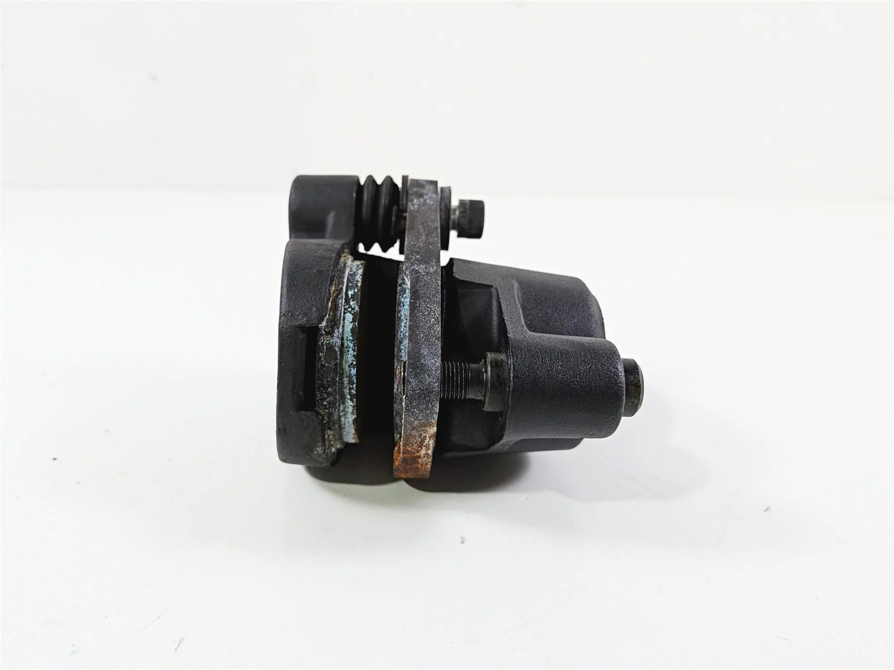 1995 Harley XL883 Sportster Hugger Front Brake Caliper 44046-84C - Image 3