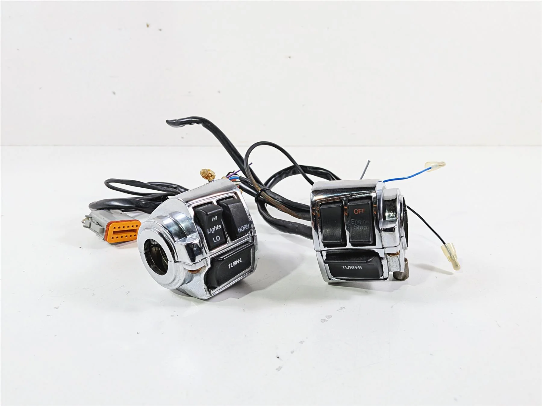 1995 Harley XL883 Sportster Hugger L+R Chrome Control Switches 70218-87 70219-87 - Image 3