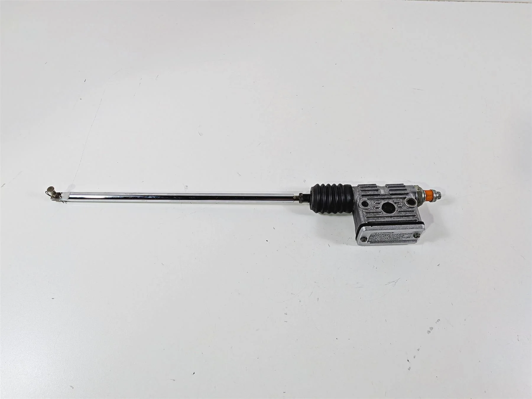 1995 Harley XL883 Sportster Hugger Rear Master Cylinder & Brake Rod 42456-87D - Image 2