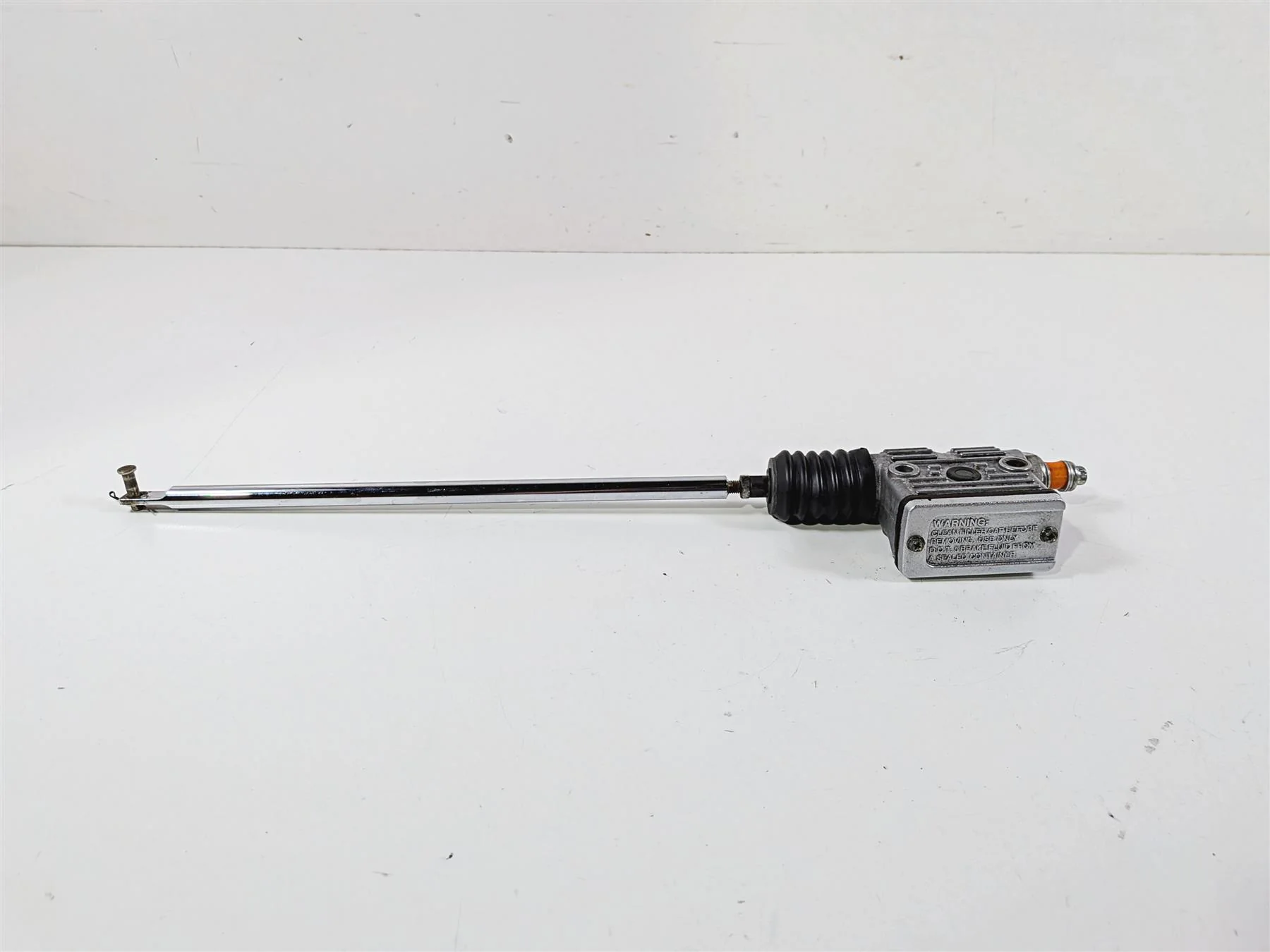 1995 Harley XL883 Sportster Hugger Rear Master Cylinder & Brake Rod 42456-87D - Image 3