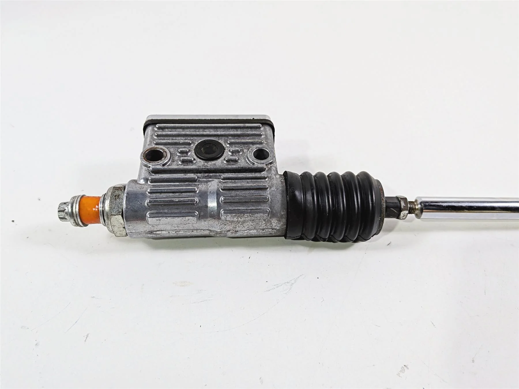 1995 Harley XL883 Sportster Hugger Rear Master Cylinder & Brake Rod 42456-87D - Image 5