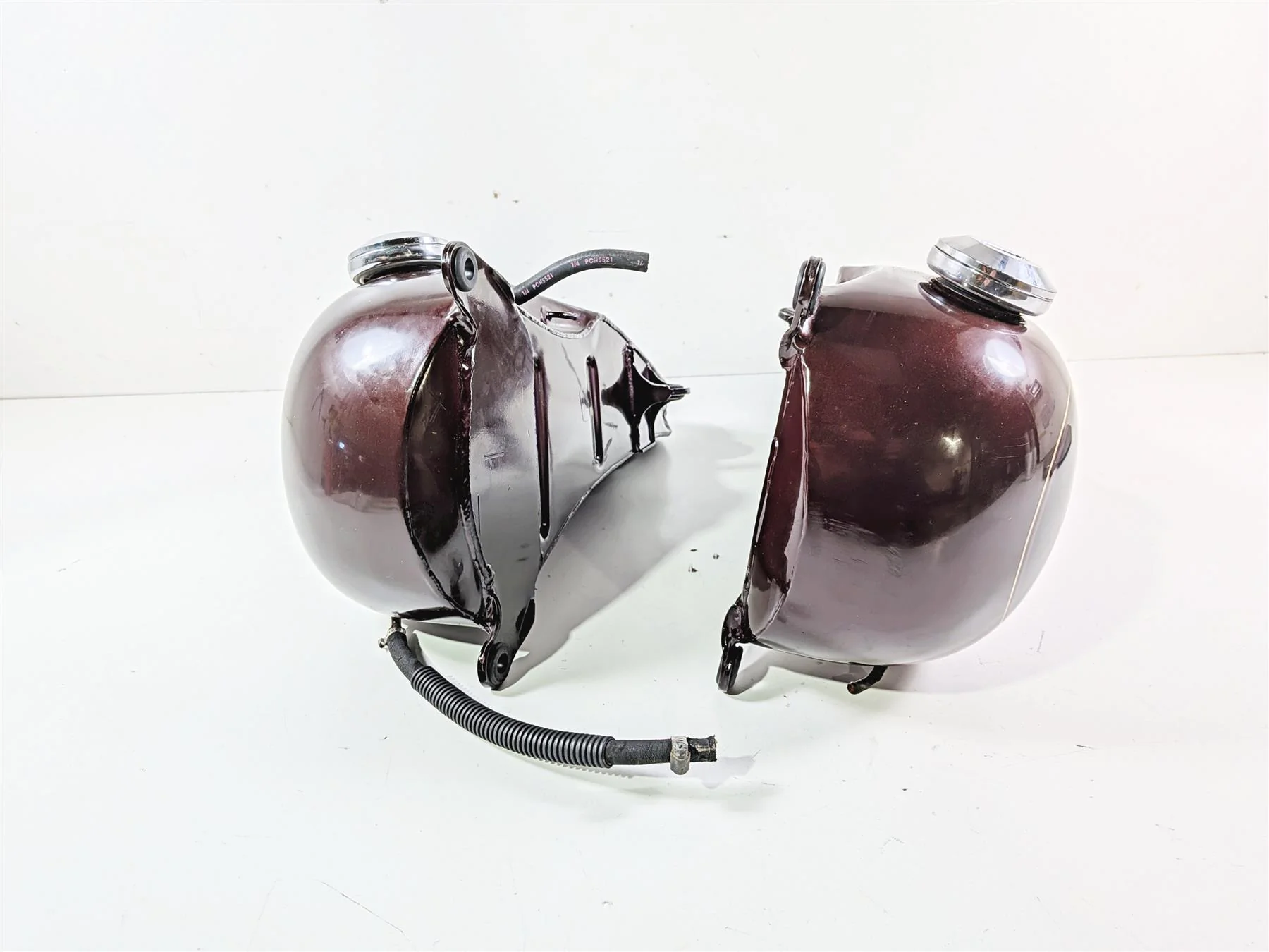1996 Harley FLSTC Softail Heritage Fuel Gas Tank & Petcock 61426-97 61290-97 - Image 3
